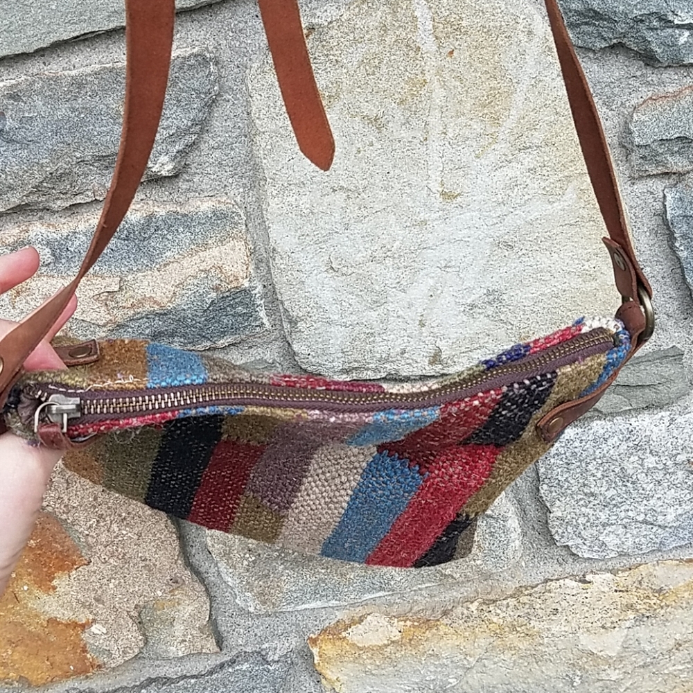 Vintage kilim wool  patchwork crossbody bag - Picture 4 of 8